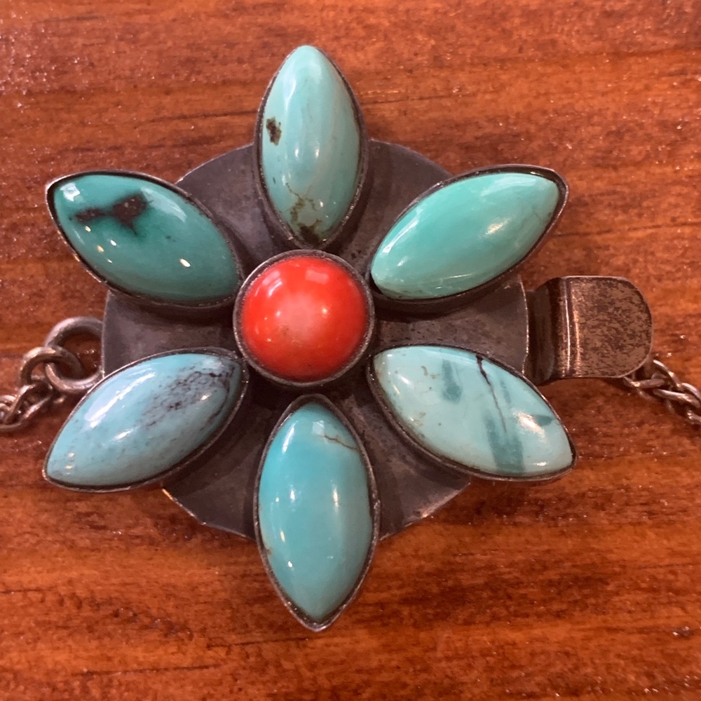Red Coral with Turquoise Clasp Navajo Necklace - Picture 4 of 17